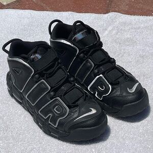 Nike Air More Uptempo women’s size 8